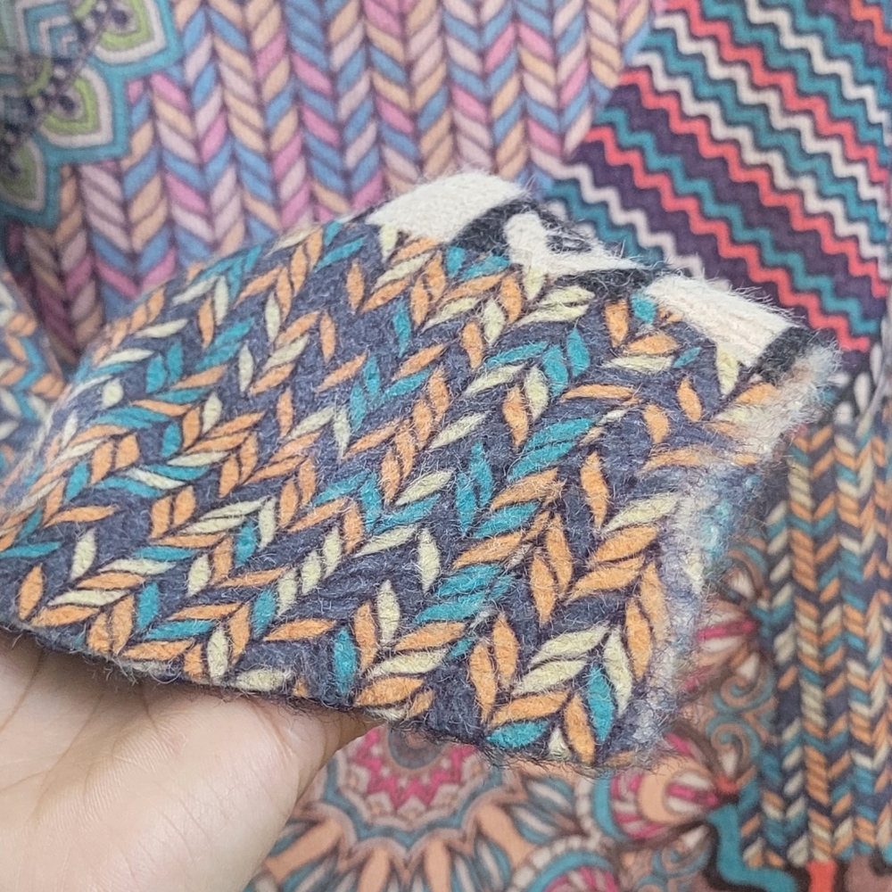 Boho Colorful Geometric Pattern Sweater Size 1X - Picture 4 of 7